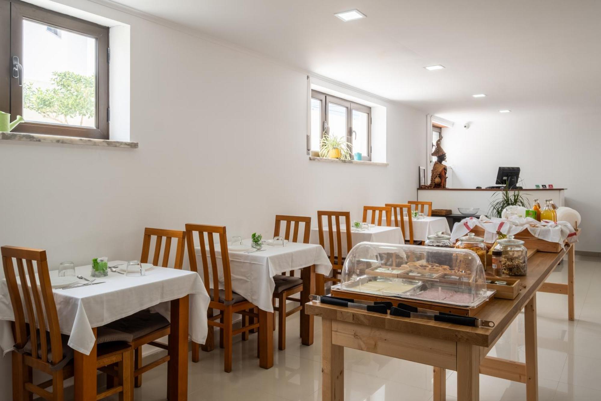 פניש West Side Guesthouse מראה חיצוני תמונה
