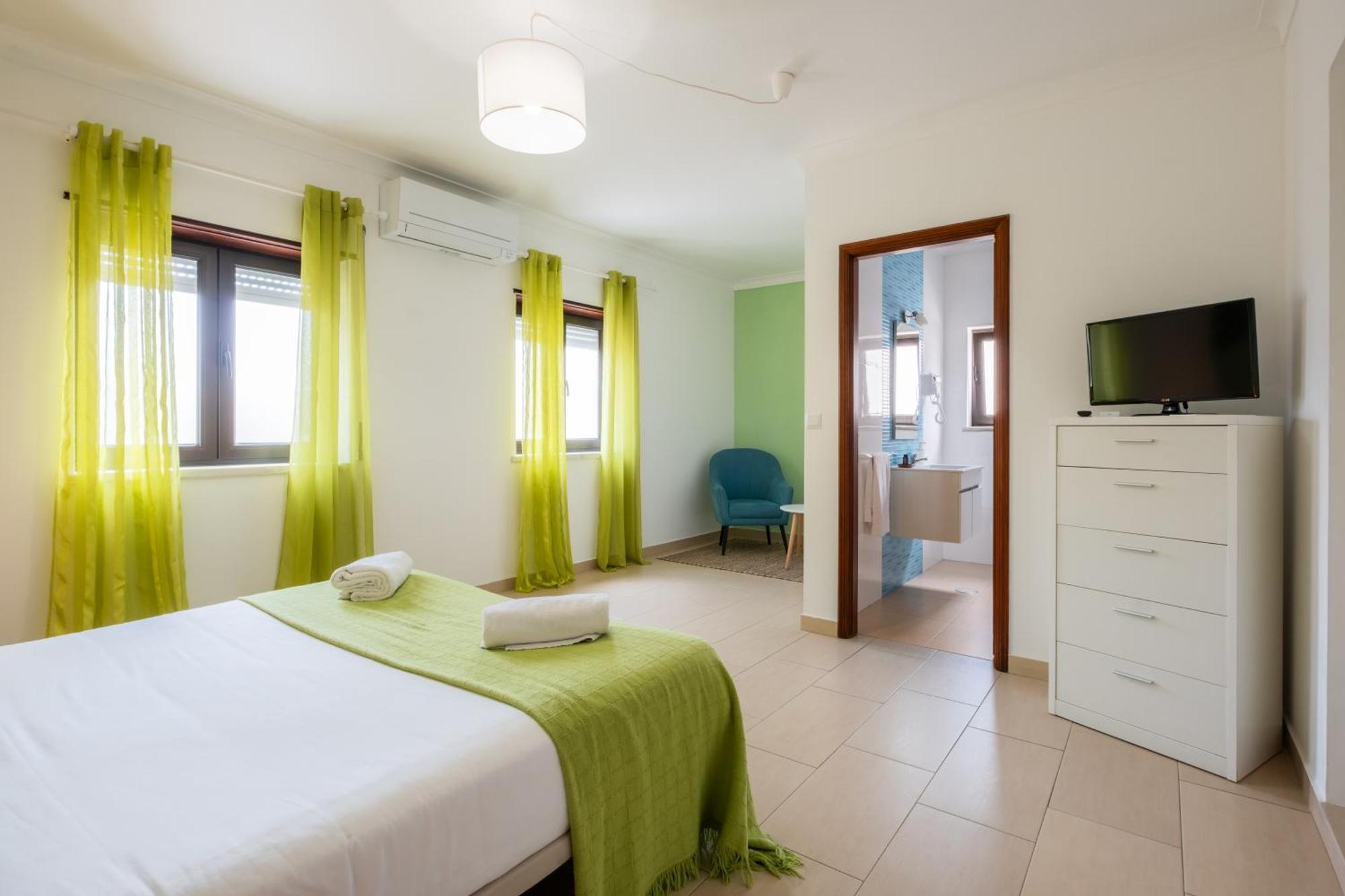 פניש West Side Guesthouse מראה חיצוני תמונה